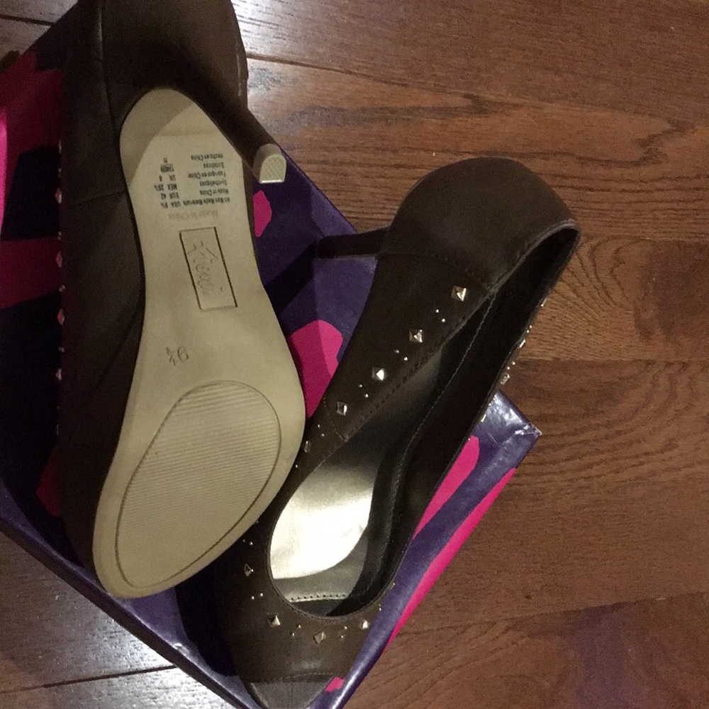Heels 👠 - Picture 3 of 4